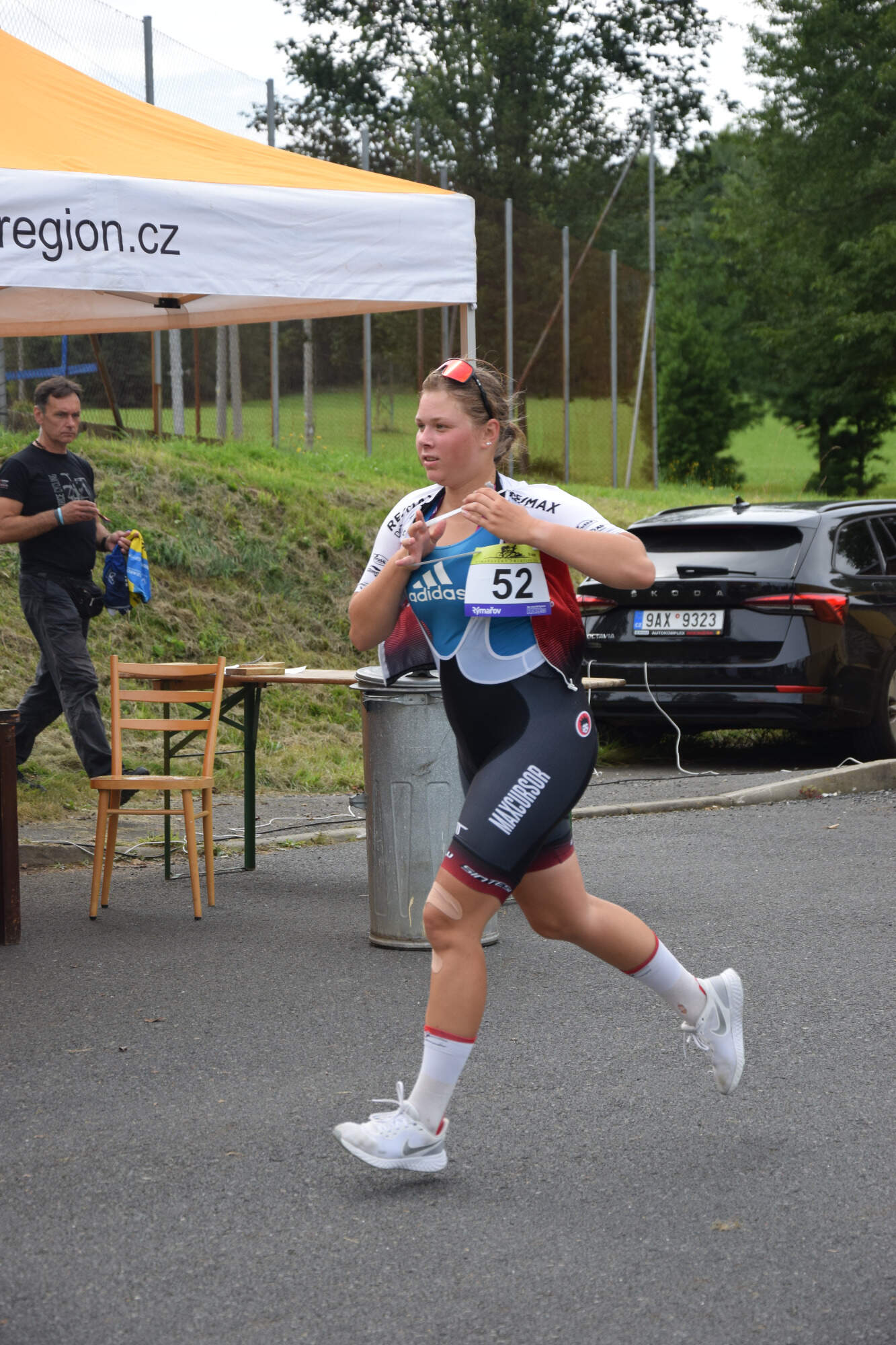 I Po dojezdu na kole poslední 4 km běhu