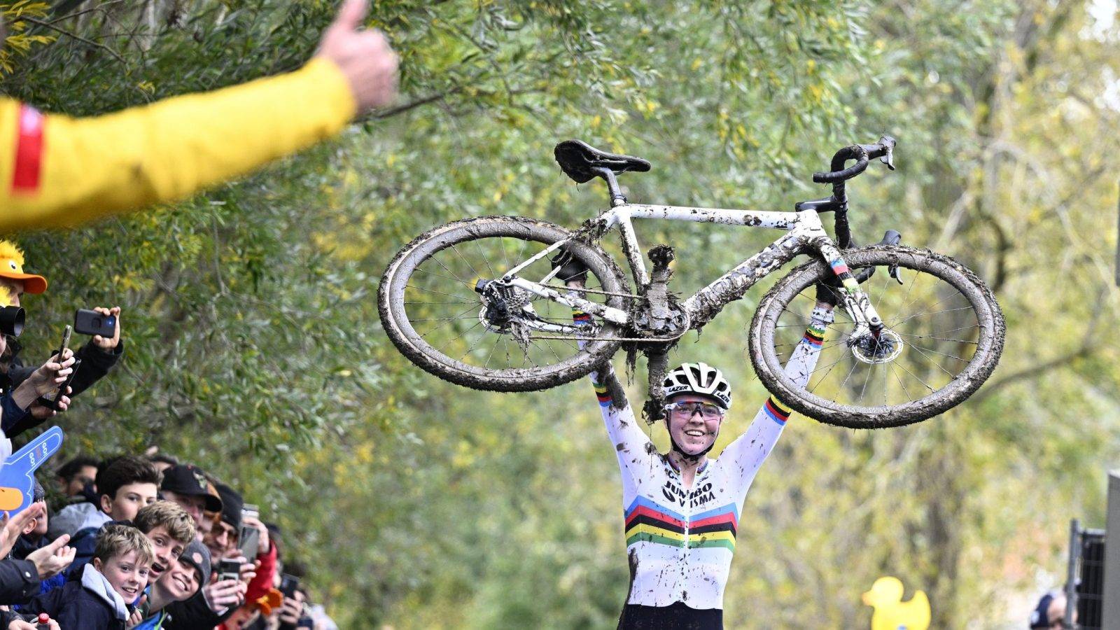 Dámský Koppenberg loni vyhrála Fem van Empel