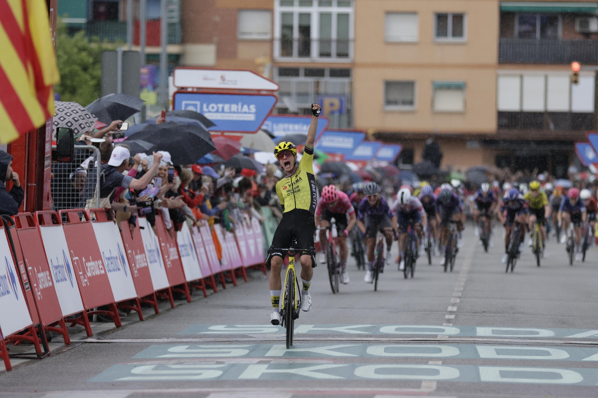 Marianne Vos cílovou rovinku pořádně napálila