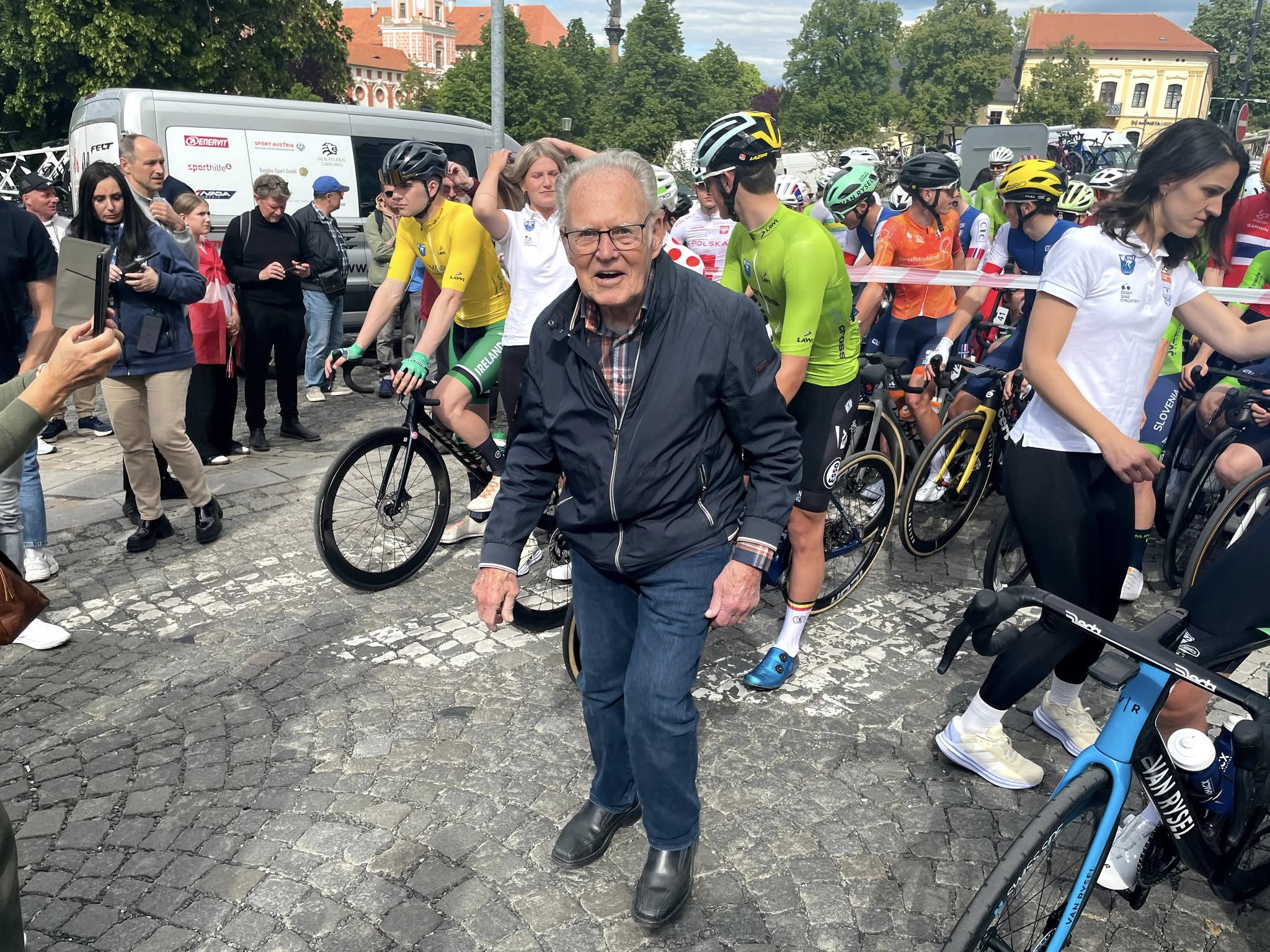 Gustav Tave Schur stále aktivní