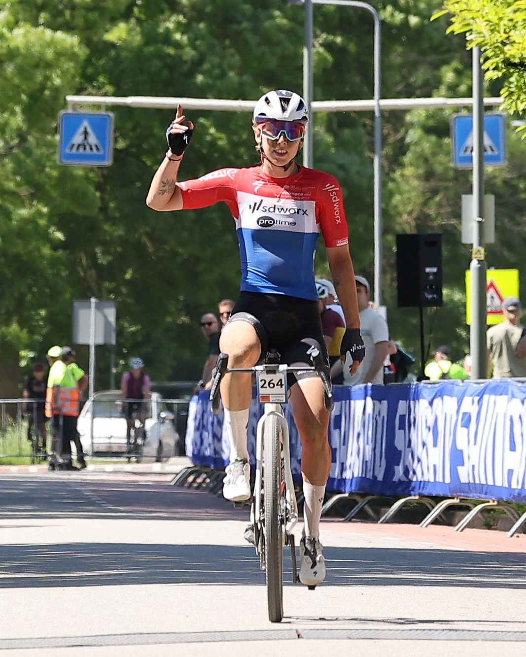 Lorena Wiebes si odskočila vyhrát gravel