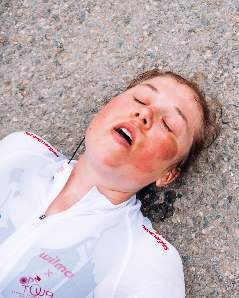 Mona Mitterwalner v neděli na MTB v Rakousku, v sobotu v Pyrenejích na silnici