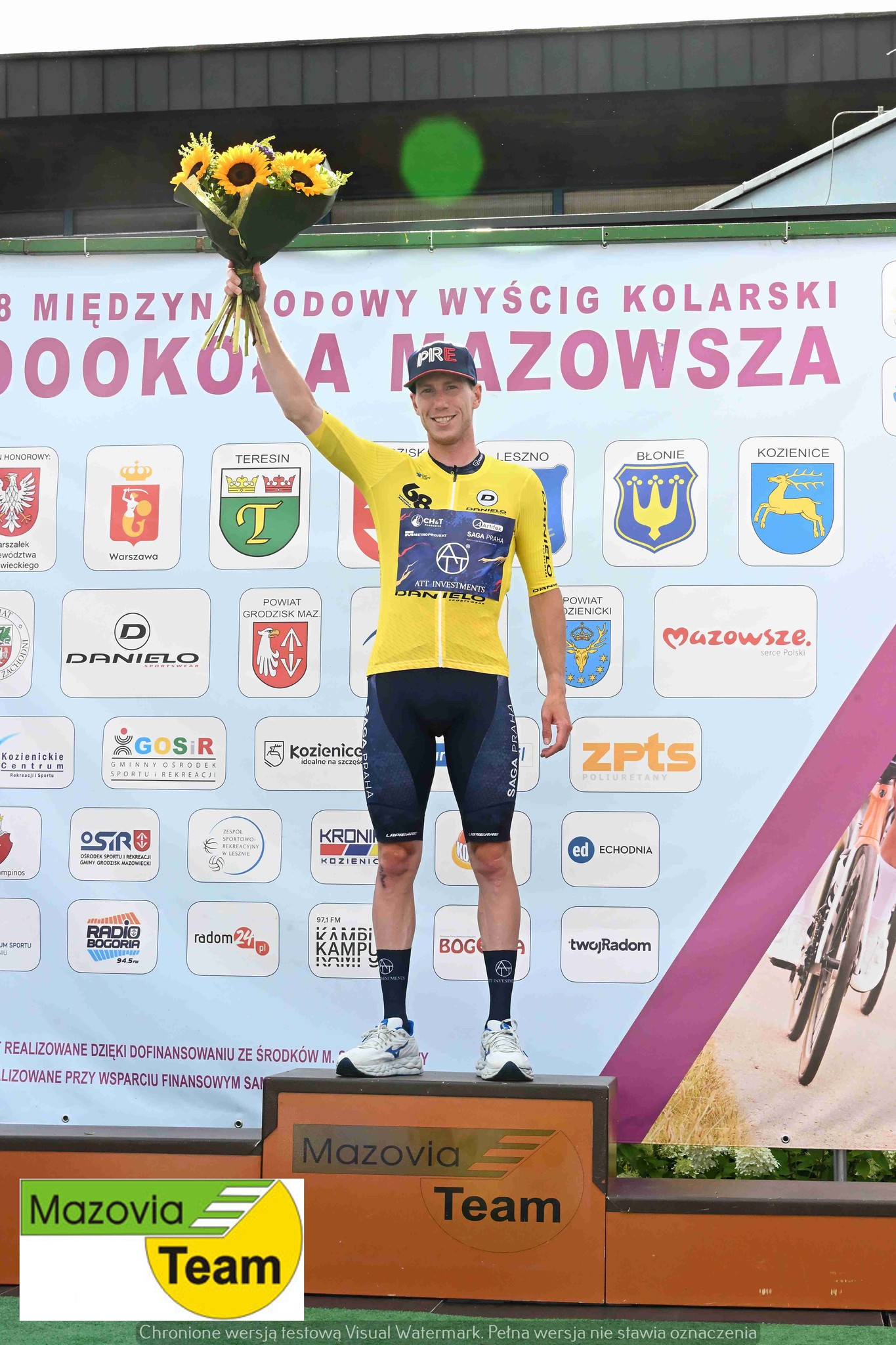 Ve žlutém, zatím jen o vteřinu