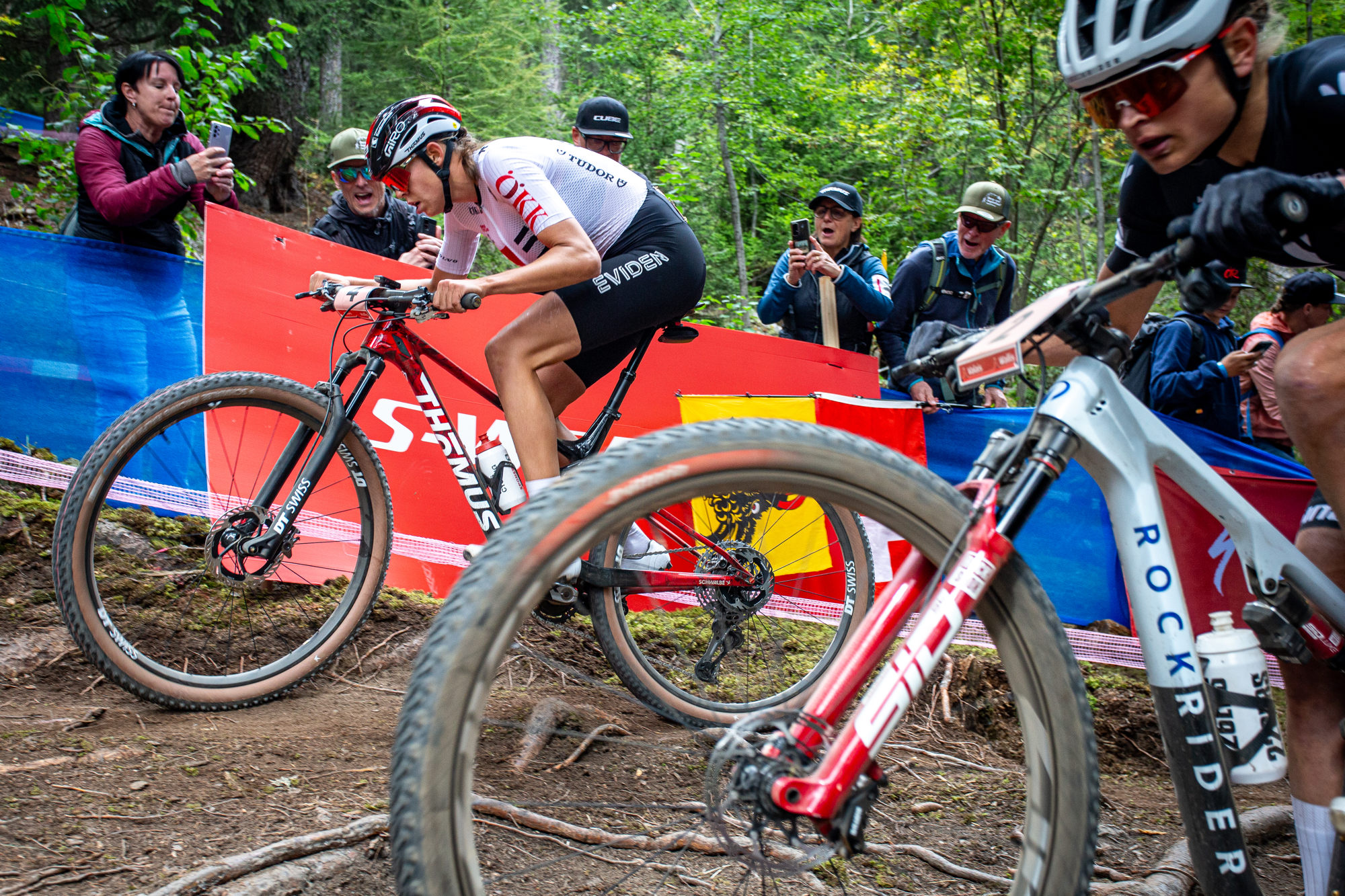 Na MS MTB byla Al.Keller třetí a Samara Maxvell druhá