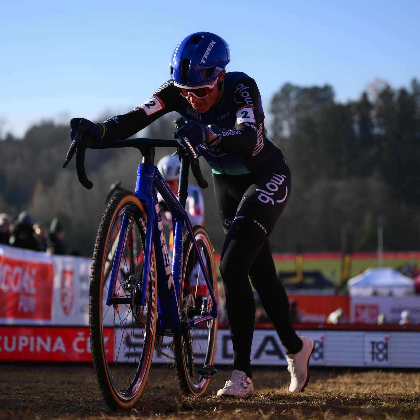 Trochu chudé startovní pole ve Francii, Lucinda tam však bude